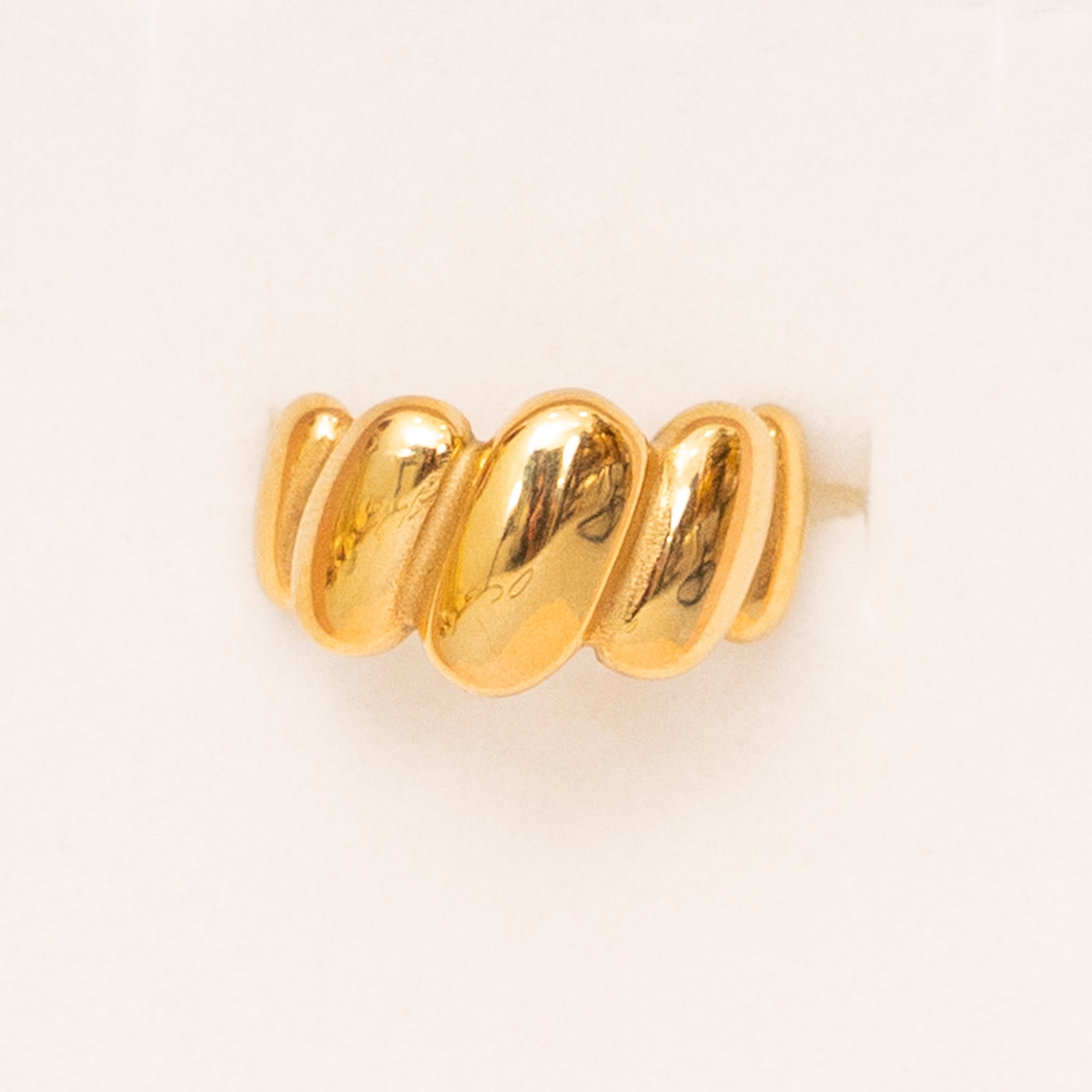 Anello bold