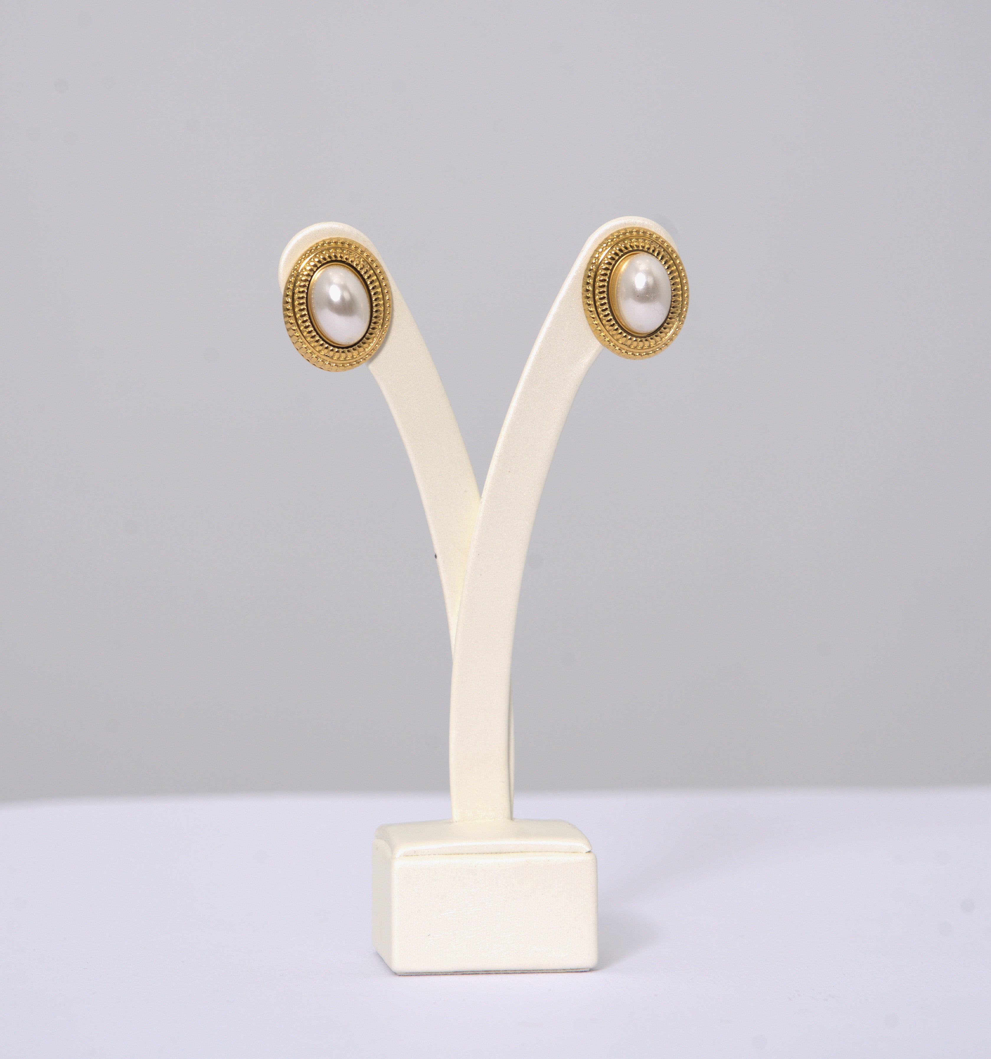 orecchini a clip bottone con perla