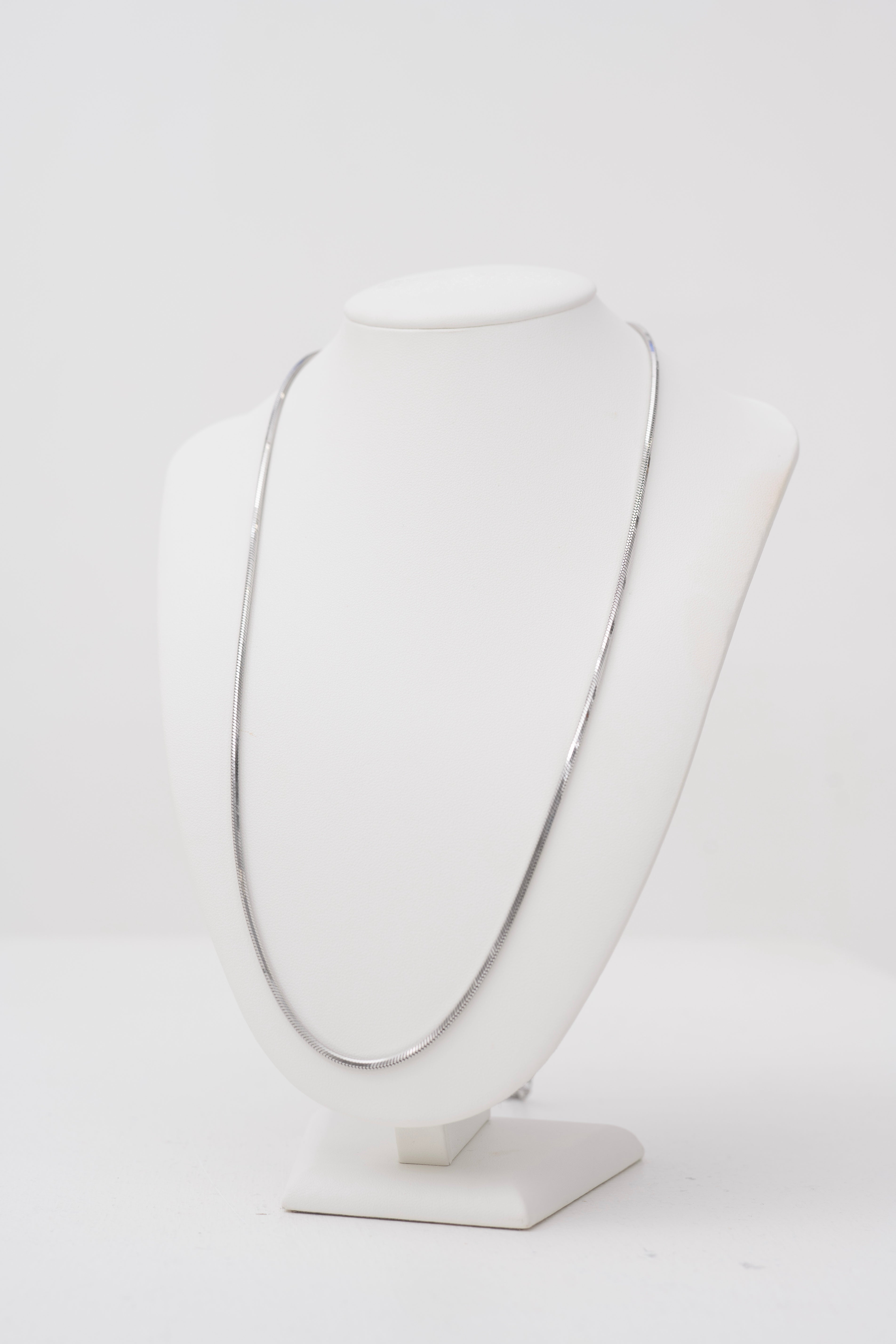 Collana lunga a cordoncino