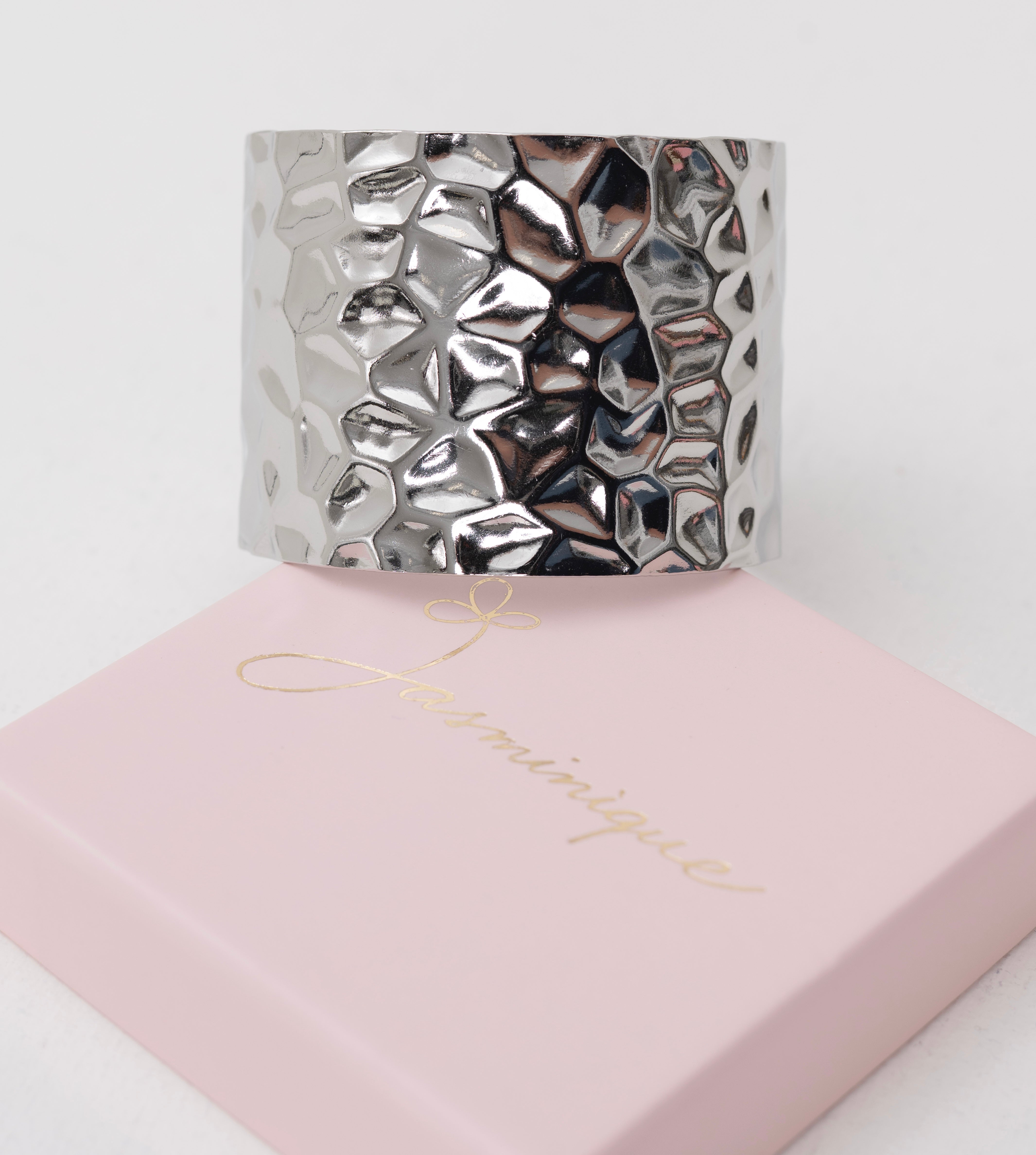 Bracciale rigido tribale