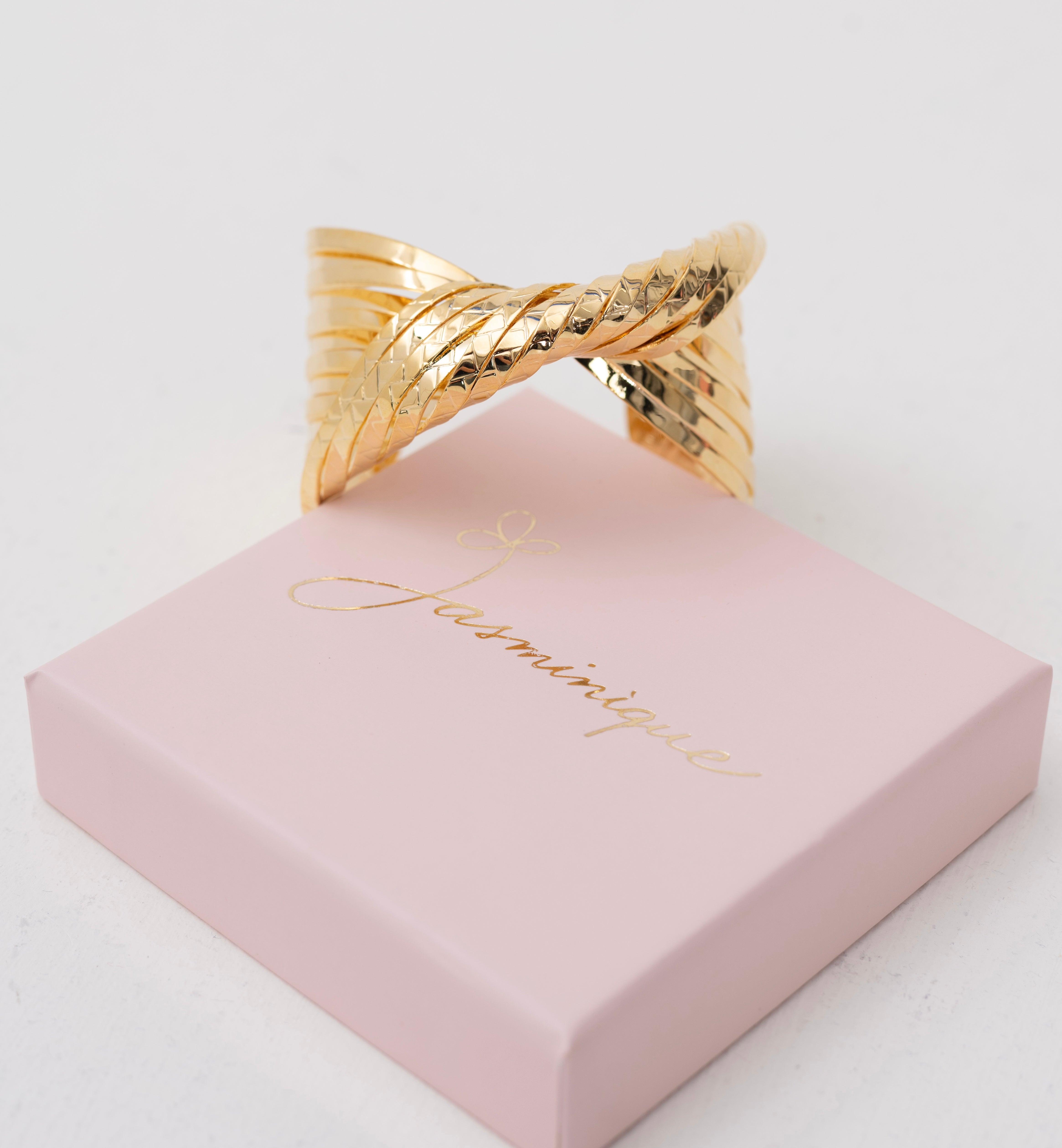 Bracciale nodo rigido