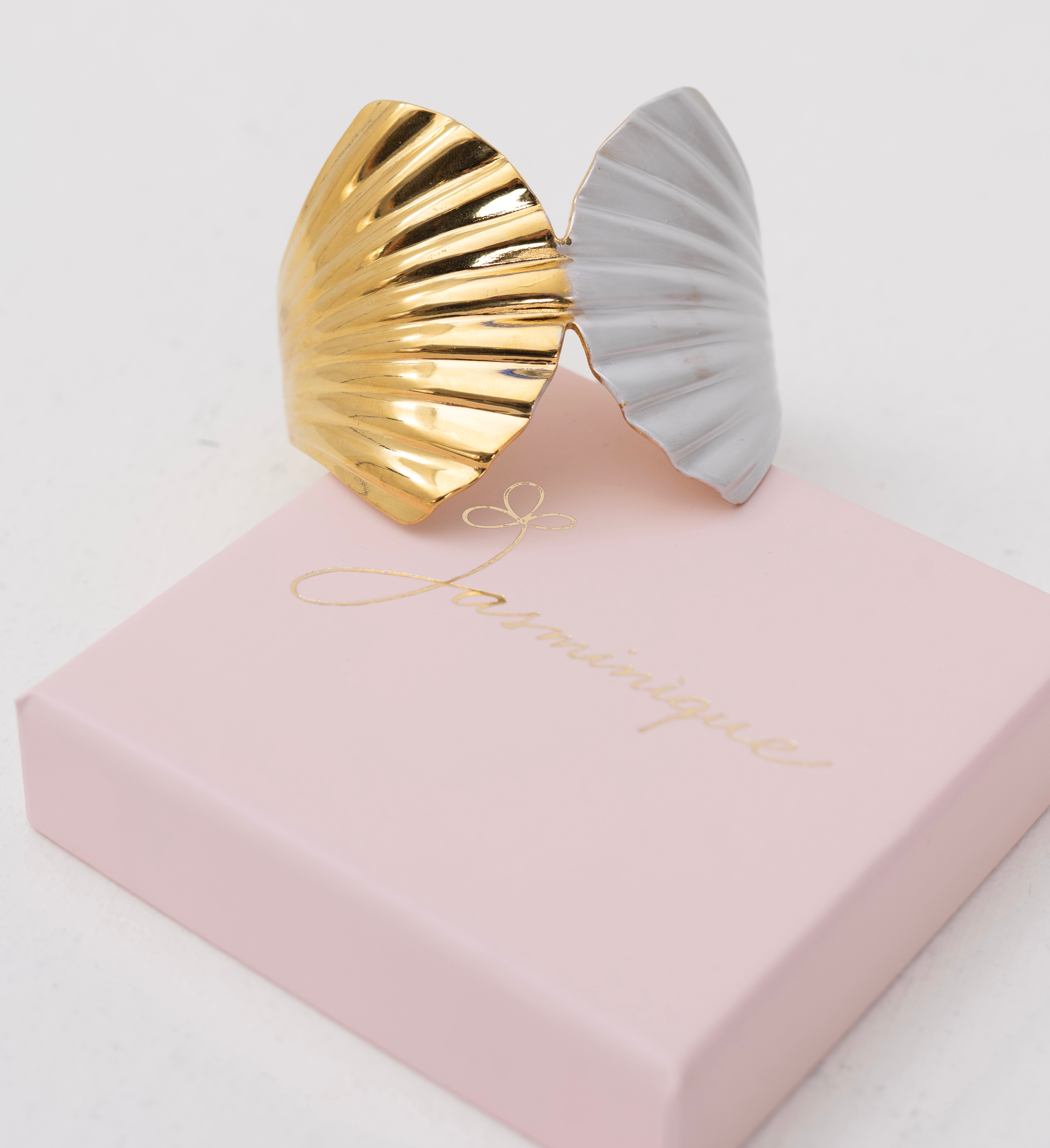 Bracciale conchiglia aperta