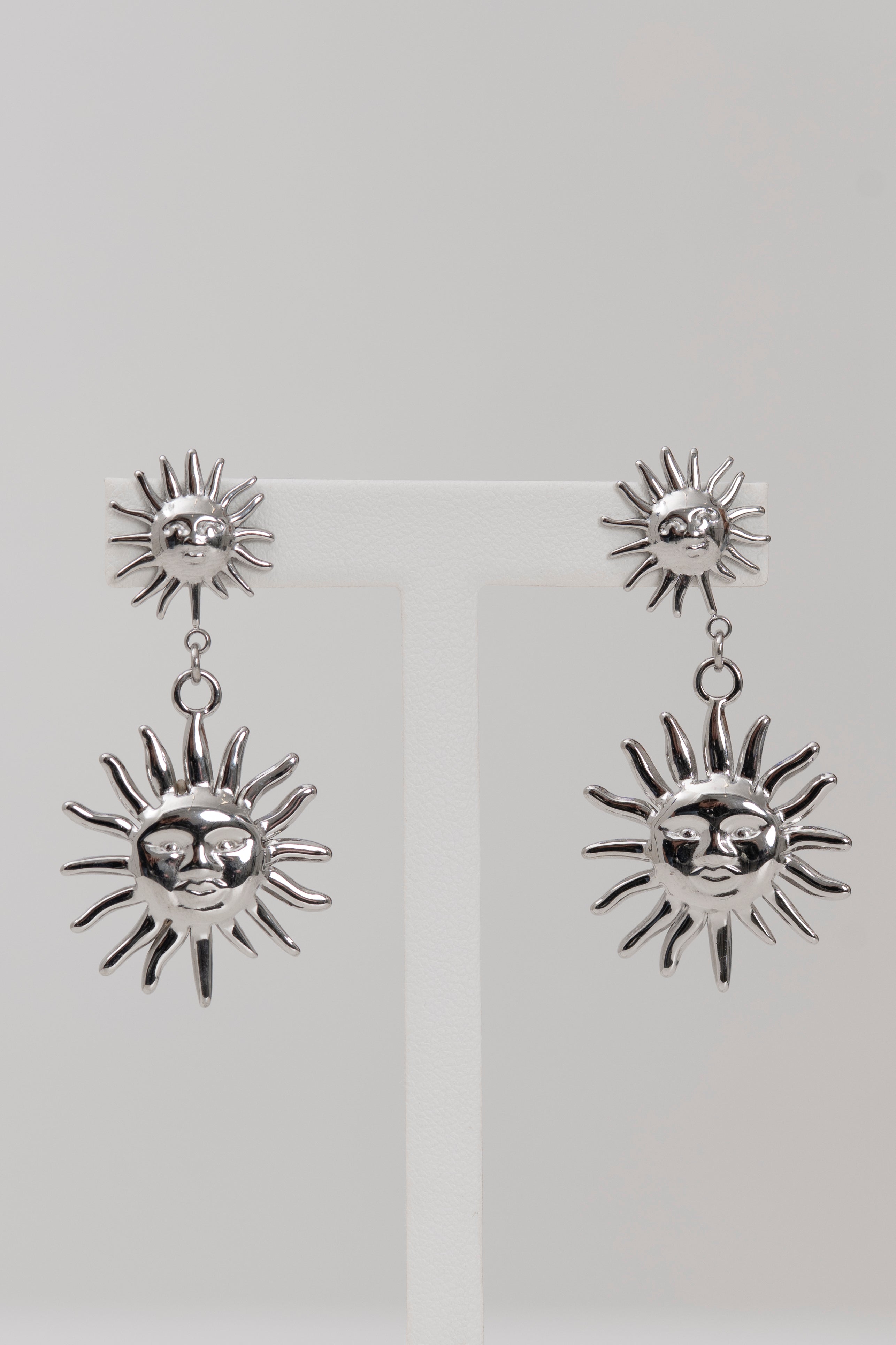 Orecchino sole pendente