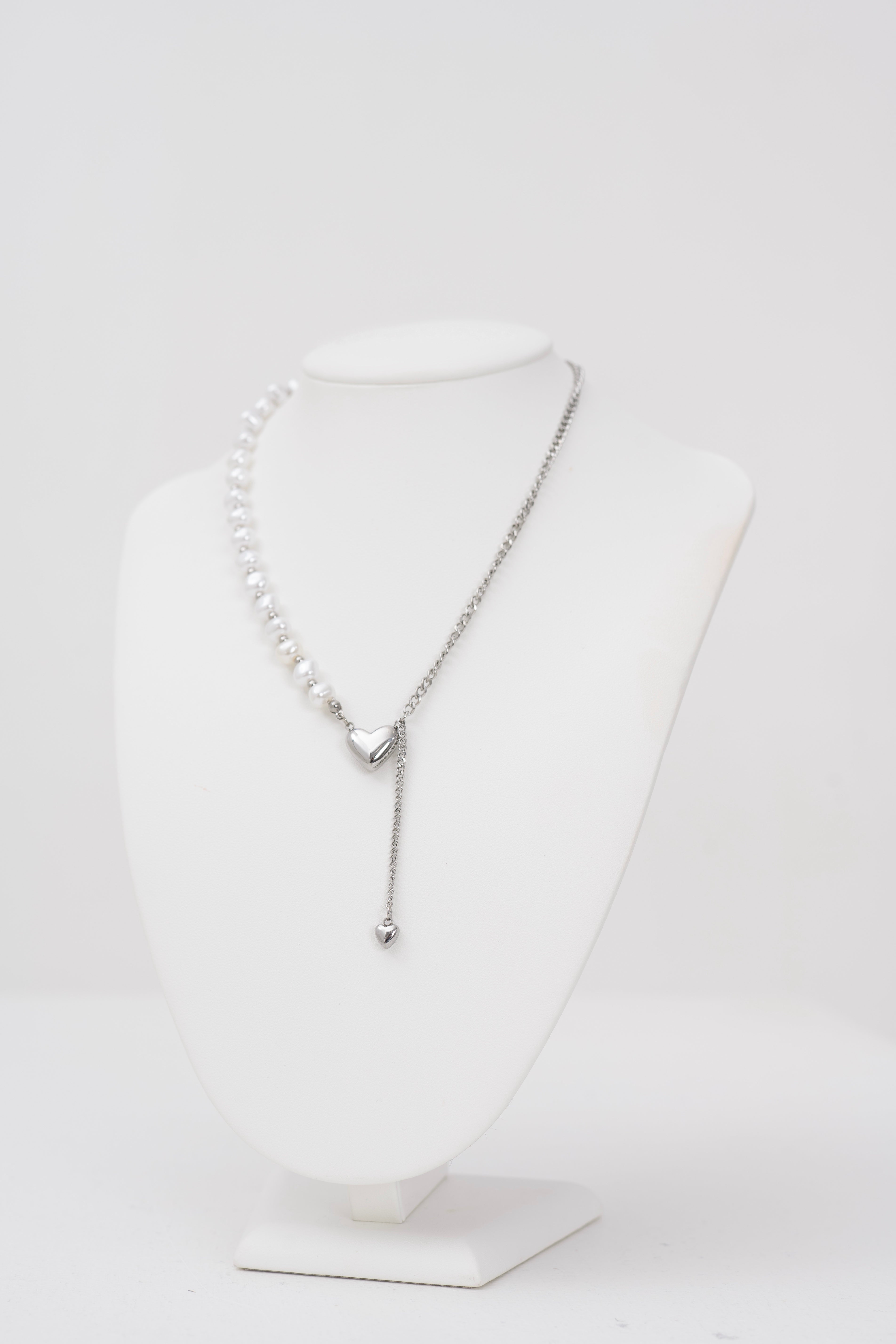 Collana perle e acciaio