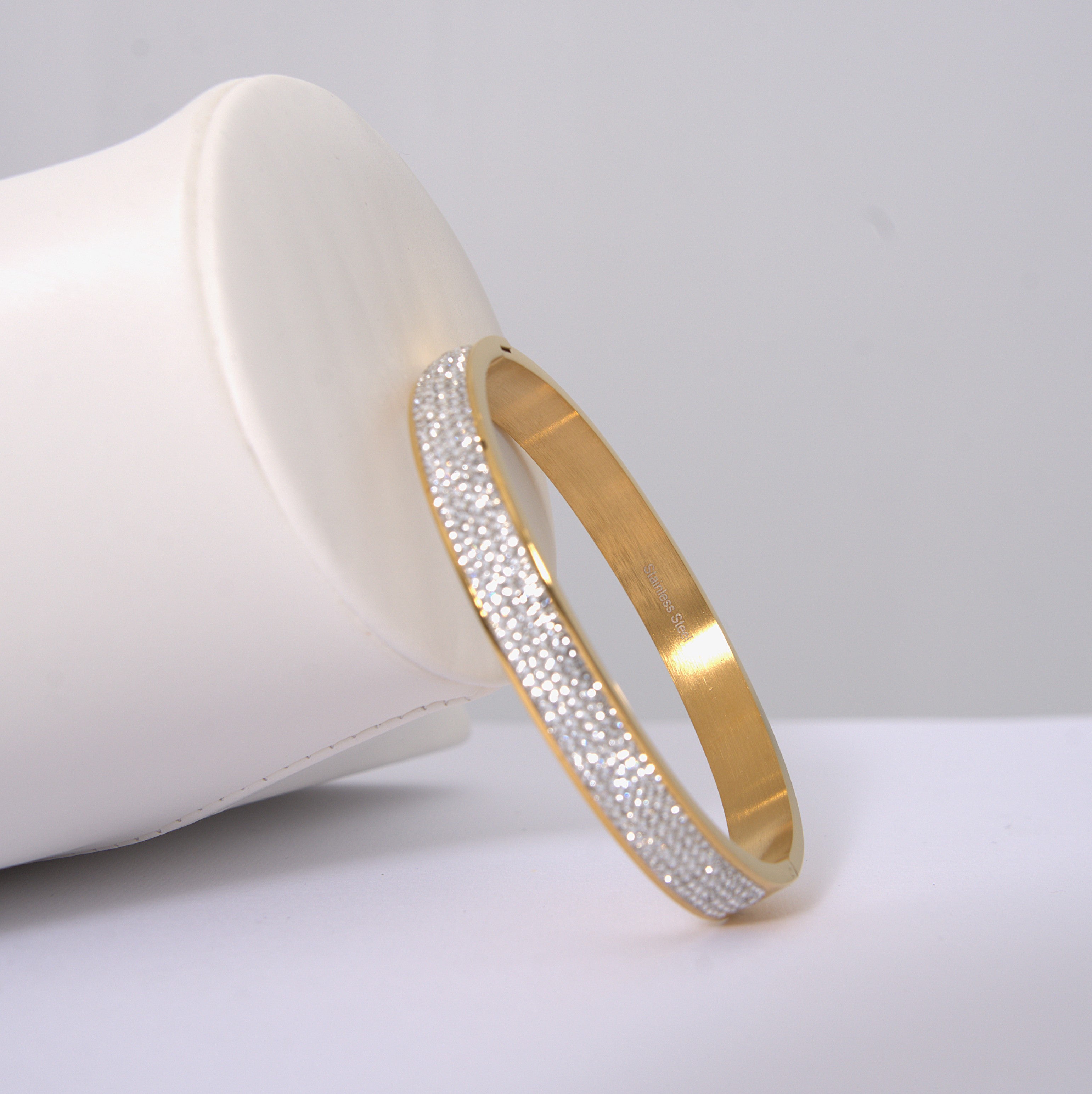 bracciale rigido Glamour con chiusura a scatto