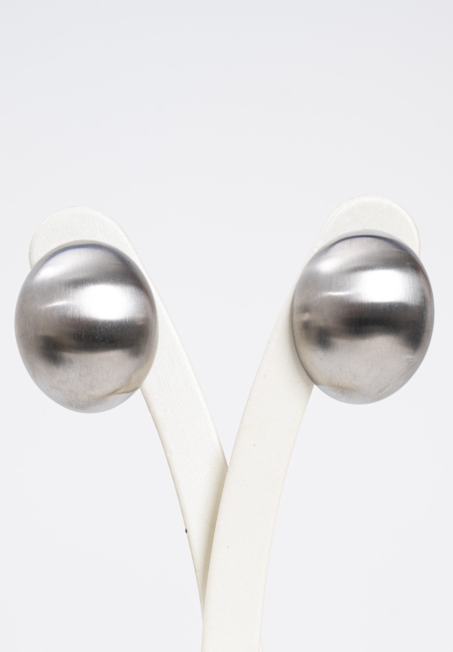 Orecchini Bottone Satinato