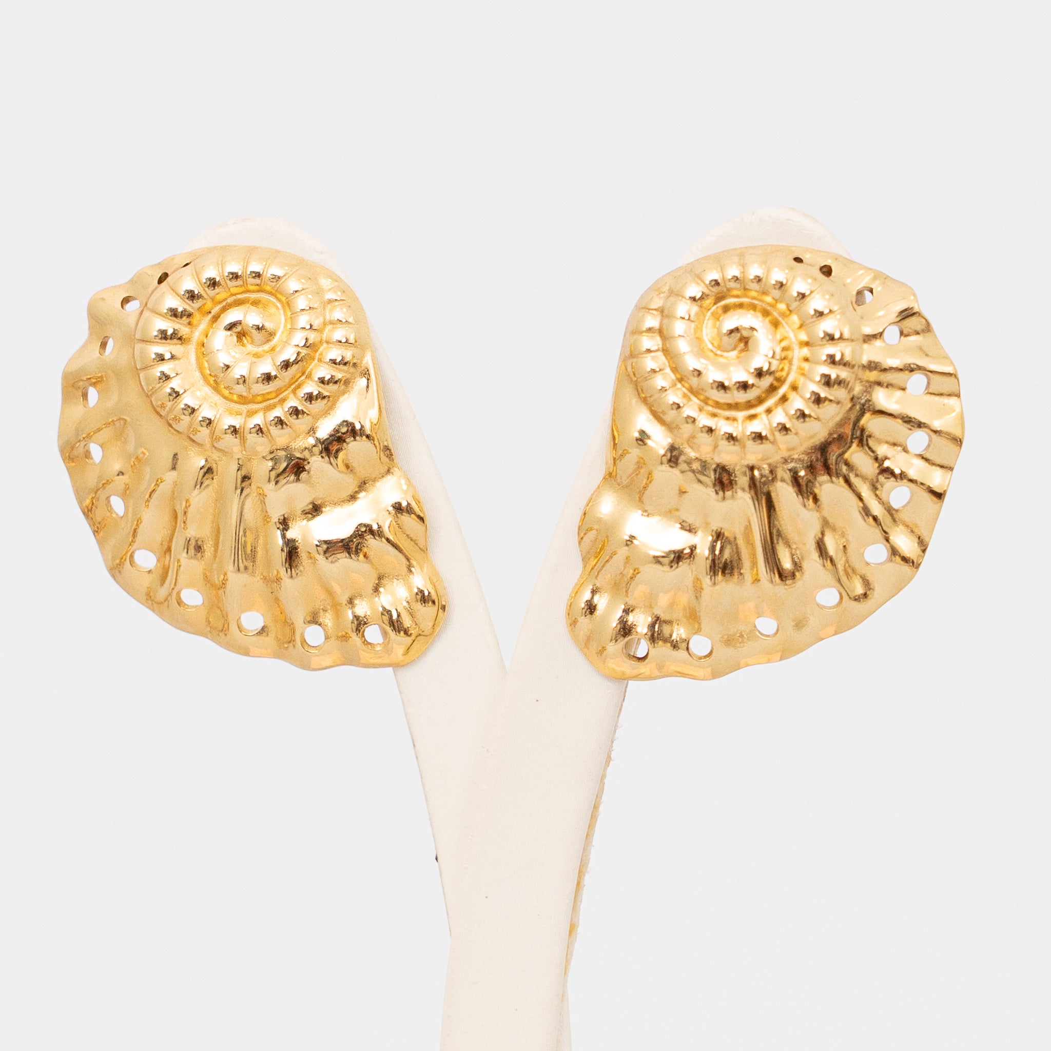 Orecchino conchiglia
